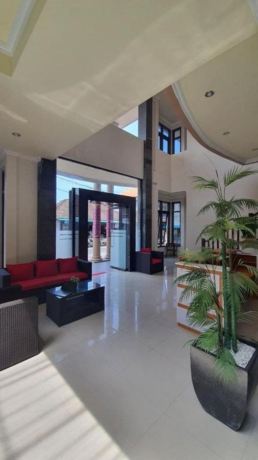 Grand Puri Hotel