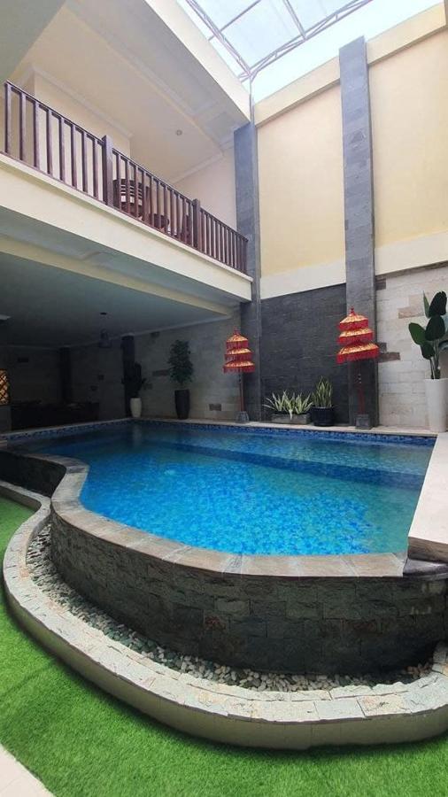 Grand Puri Hotel